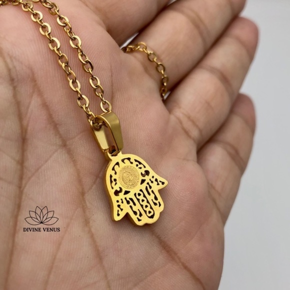 DIVINE VENUS Jewelry - Hamsa Blessed Mother Hand of God Necklace | Gold Plated Stainless Steel
